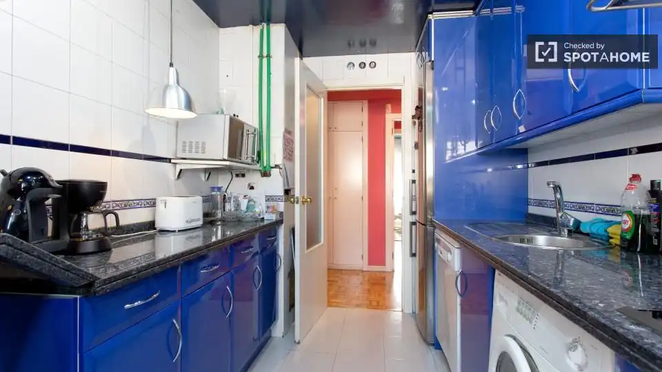 Habitación en Almenara -Ventilla