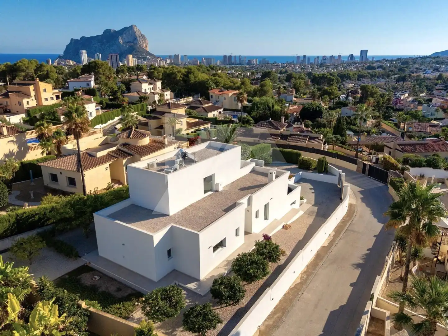Chalet con terraza en venta en Carrió - La Merced - Los Pinos