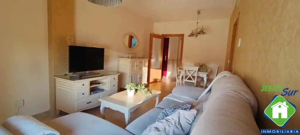 Sala d'estar de Pis en venda en Jerez de la Frontera amb Aire condicionat, Terrassa i Piscina comunitària