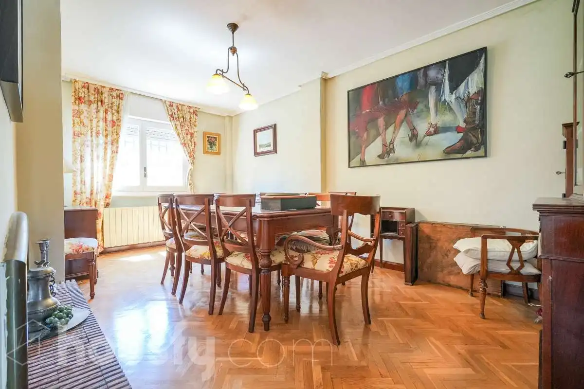 Dining room of Houses for sale in Madrid  with Air Conditioner, Heating and Private garden