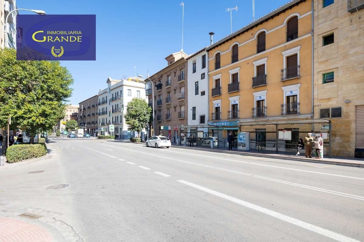 Exterior view of Premises to rent in  Granada Capital