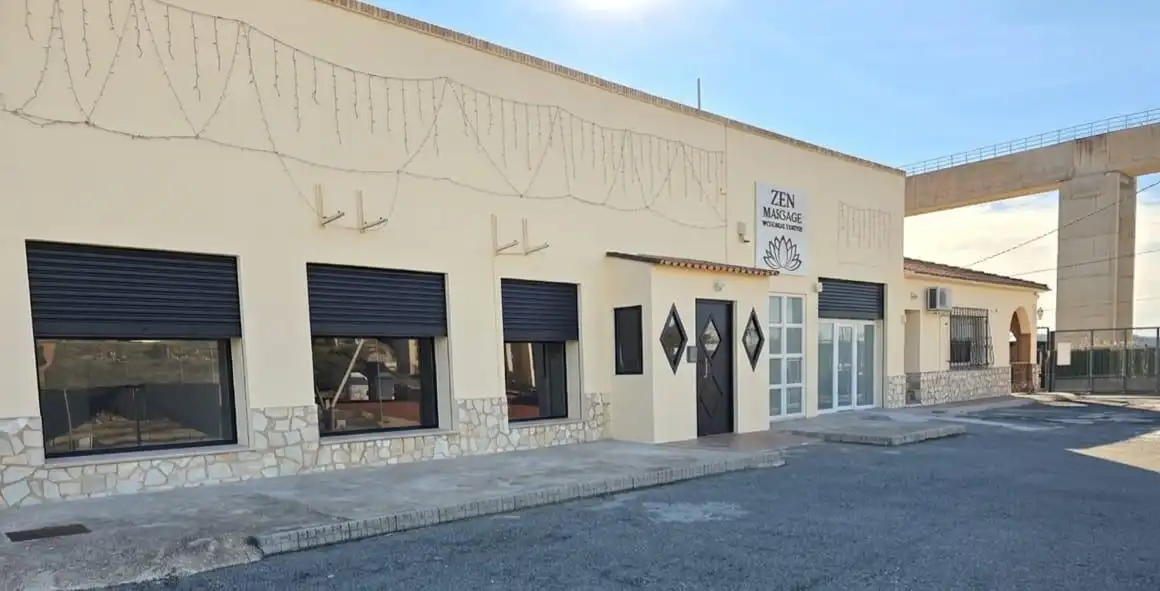 Casa en venta en de la Gineta 1