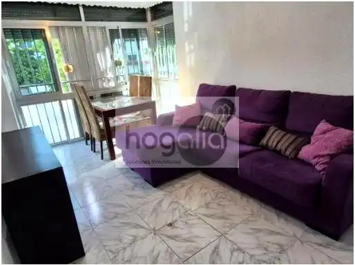 Sala de estar de Piso de alquiler en Sevilla con Aire acondicionado y Amueblado