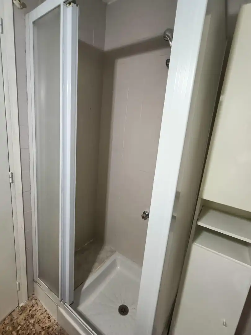 Bathroom of Flat for rent in Castellón de la Plana / Castelló de la Plana  with Air Conditioner and Balcony