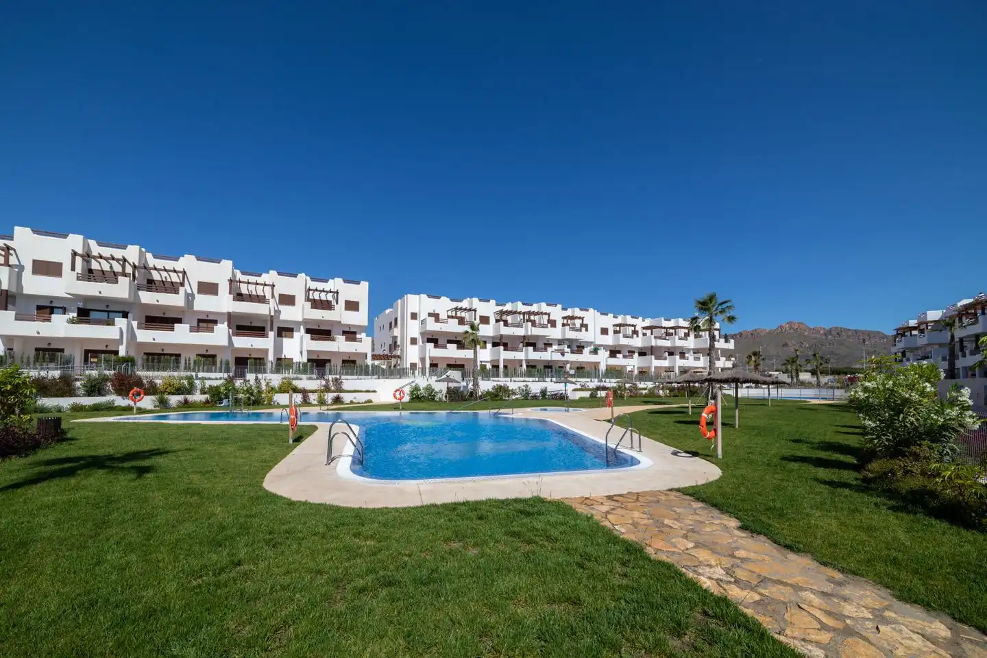 Vista exterior de Casa o xalet en venda en Pulpí amb Aire condicionat, Terrassa i Piscina