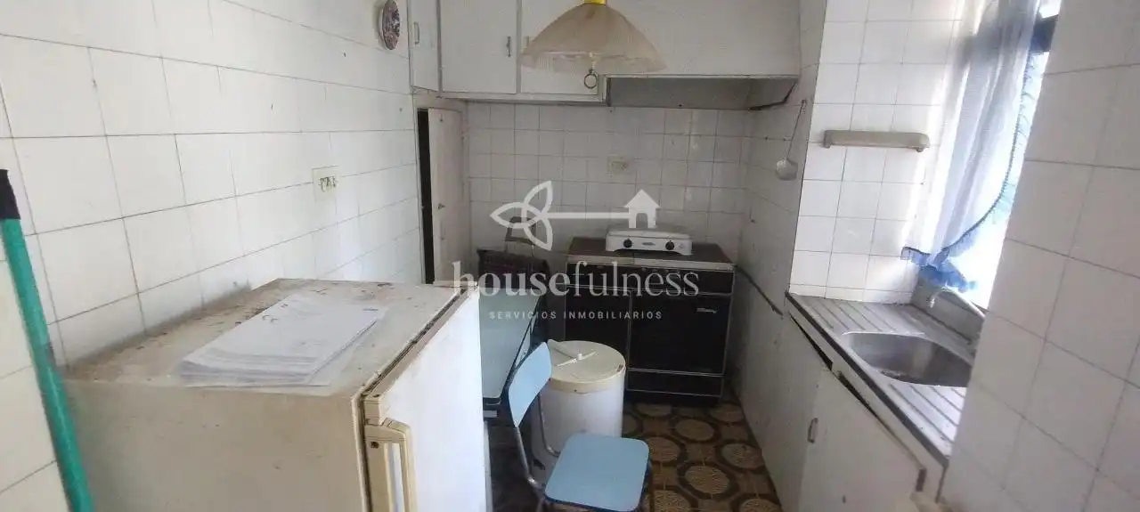 Cuina de Casa o xalet en venda en Ferrol amb Calefacció, Jardí privat i Parquet