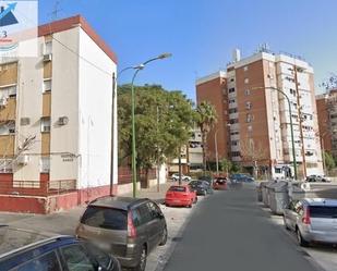 Exterior view of Flat for sale in  Sevilla Capital