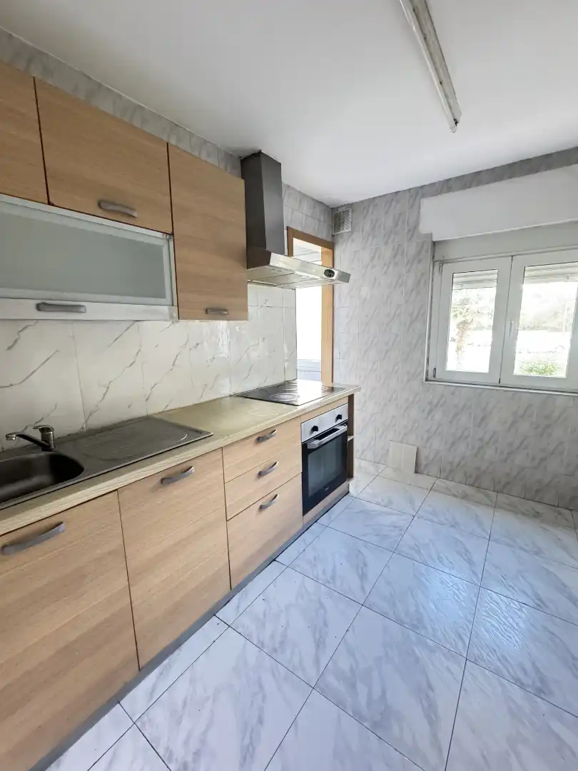Flat with terrace for sale in Calle Fruela 15, imagen 3