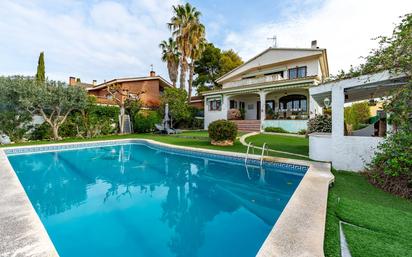 Swimming pool of House or chalet for sale in Calafell  with Air Conditioner, Heating and Private garden