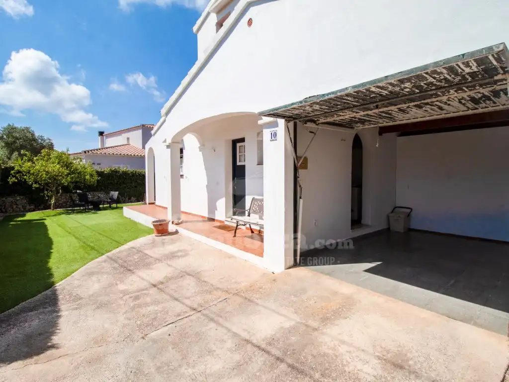 Vista exterior de Finca rústica en venta en Es Castell con Aire acondicionado, Terraza y Piscina