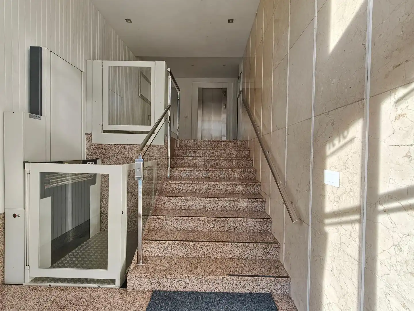 Wohnung zum Verkauf in Pontevedra Capital  mit Privatgarten