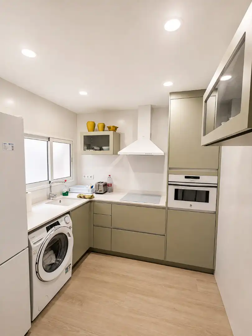 Küche von Wohnung zur Miete in Valencia mit Klimaanlage, Terrasse und Möbliert