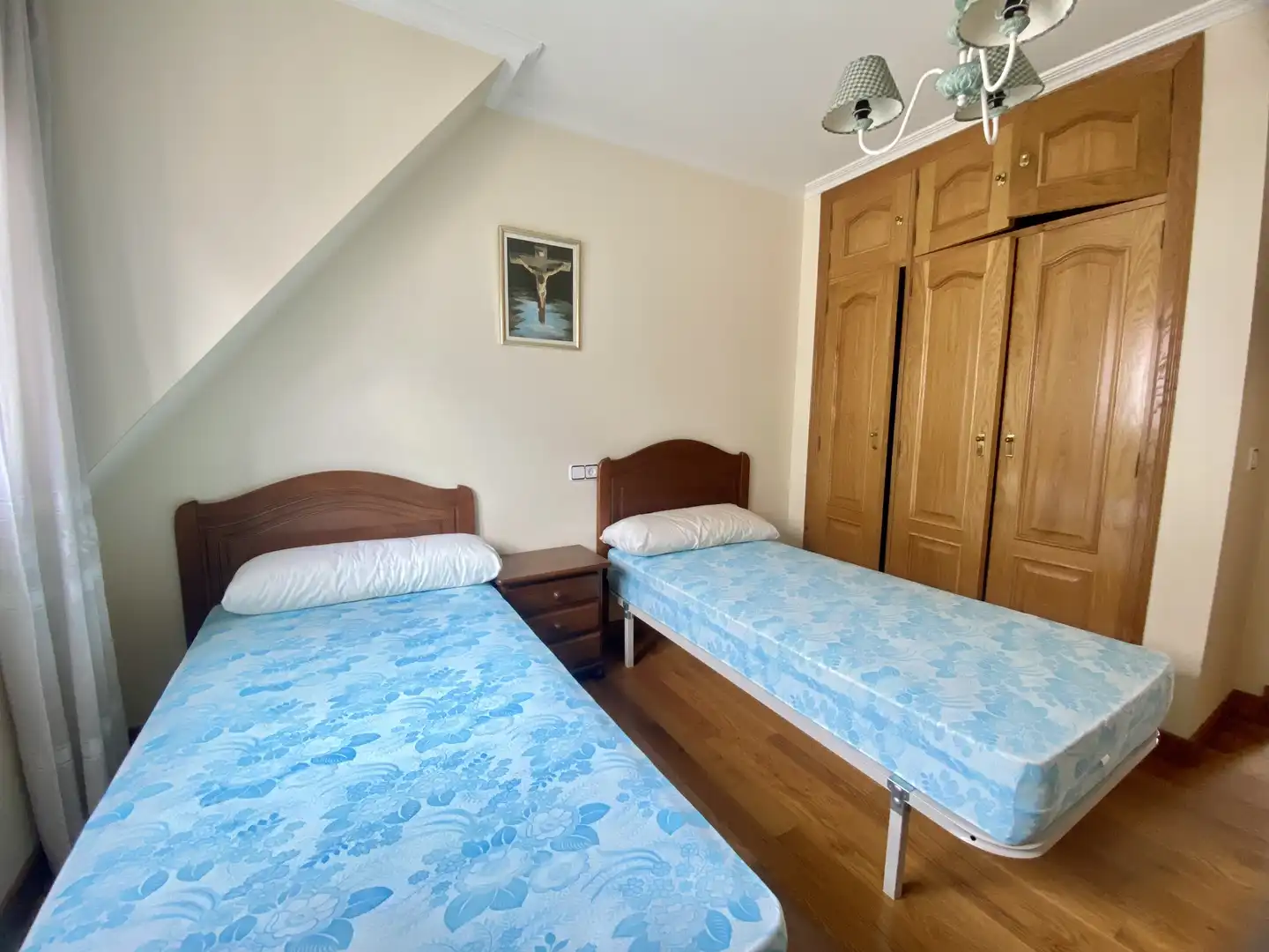 Bedroom of Attic for sale in O Grove    with Parquet flooring, Terrace and Storage room