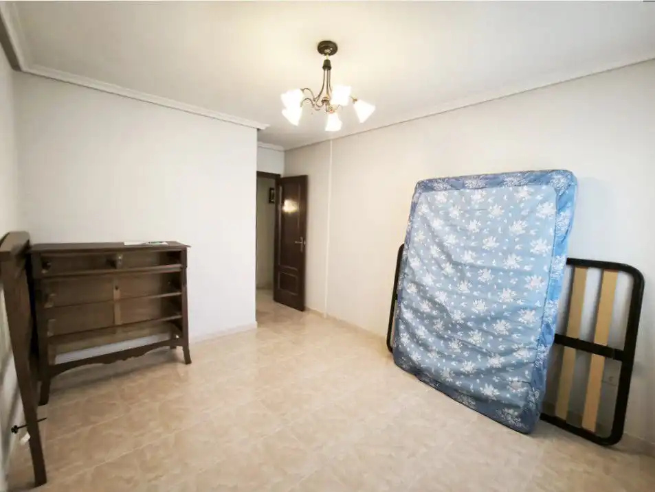 Habitación de Piso en venta en Salamanca con Calefacción, Terraza y Trastero