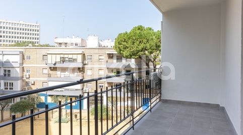 Foto 4 de Piso en venta en Barrio del Nervión, Sevilla Capital