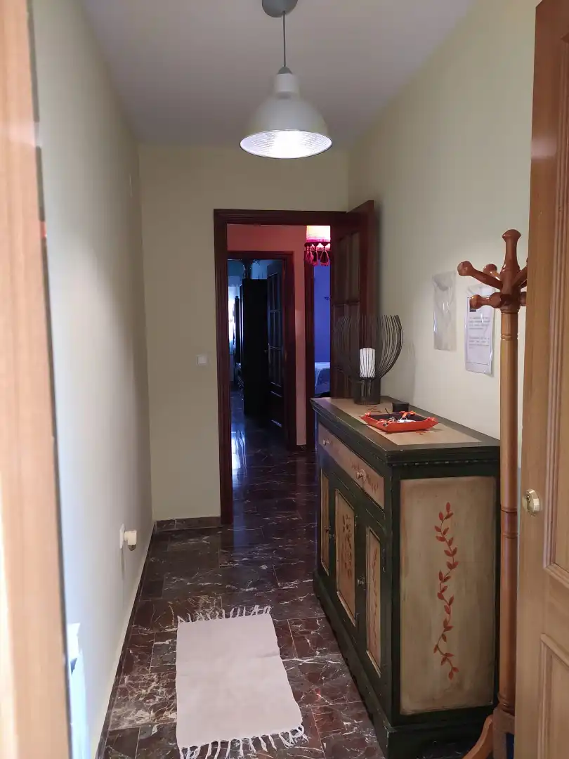 Wohnung zur Miete in Linares mit Klimaanlage, Heizung und Schwimmbad