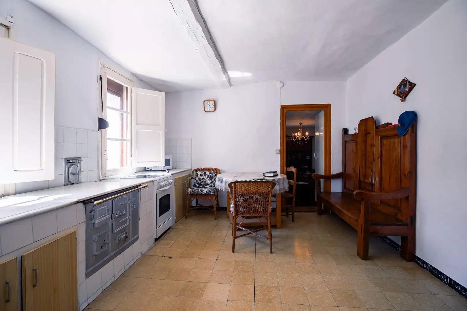 Cocina de Casa o chalet en venta en Aragüés del Puerto con Jardín privado, Terraza y Amueblado