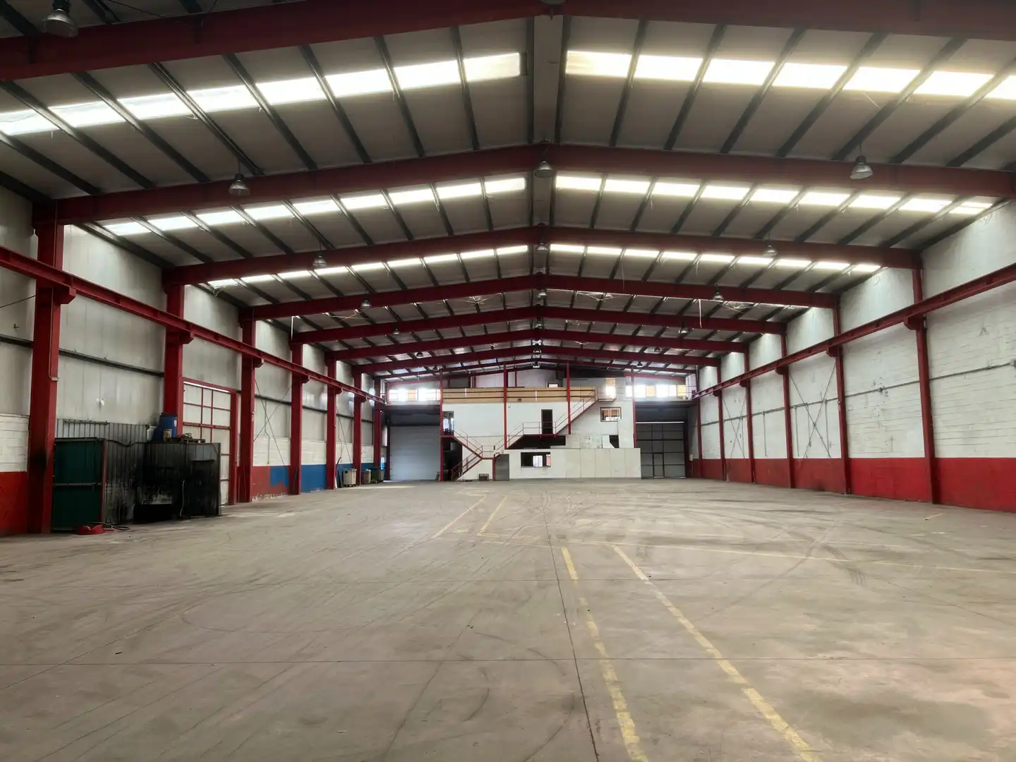 Vista exterior de Nave industrial de alquiler en Cambre , A Coruña