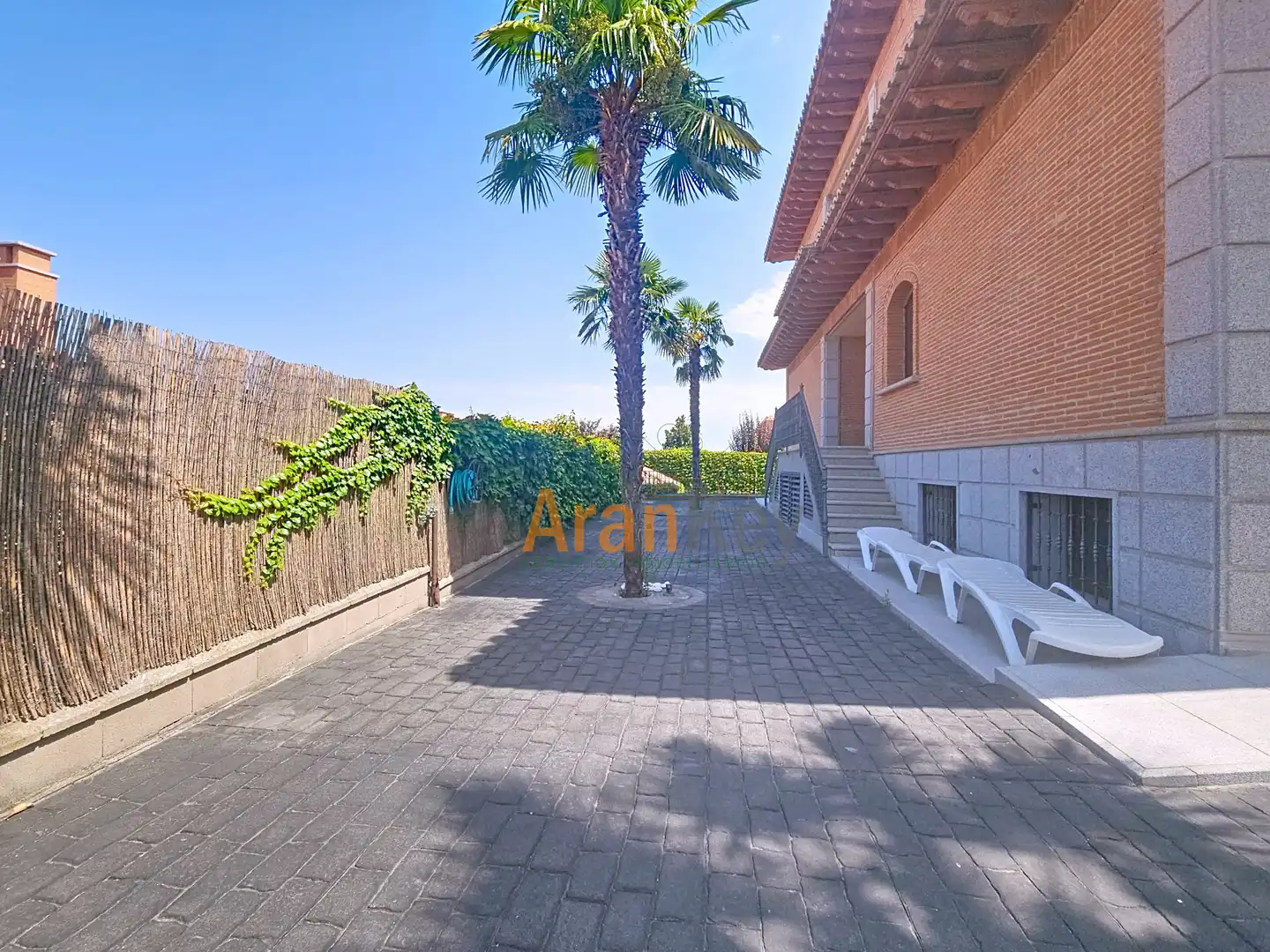 Garden of Houses for sale in Aranjuez  with Air Conditioner, Heating and Private garden