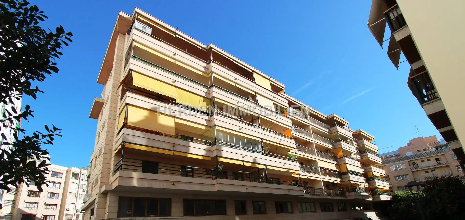 Pis amb terrassa en venda a Centre