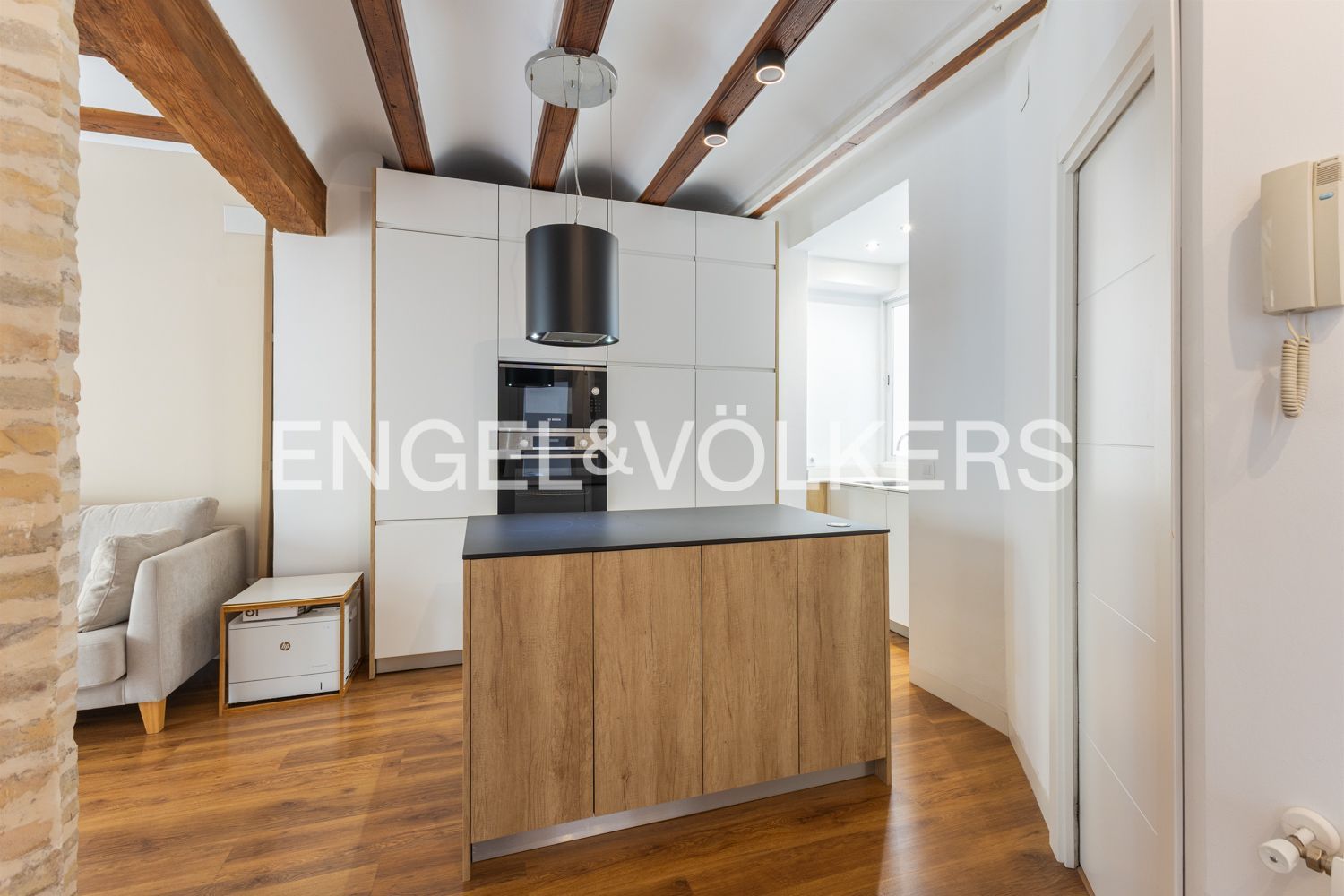Cocina de Piso de alquiler en  Valencia Capital con Calefacción, Parquet y Amueblado