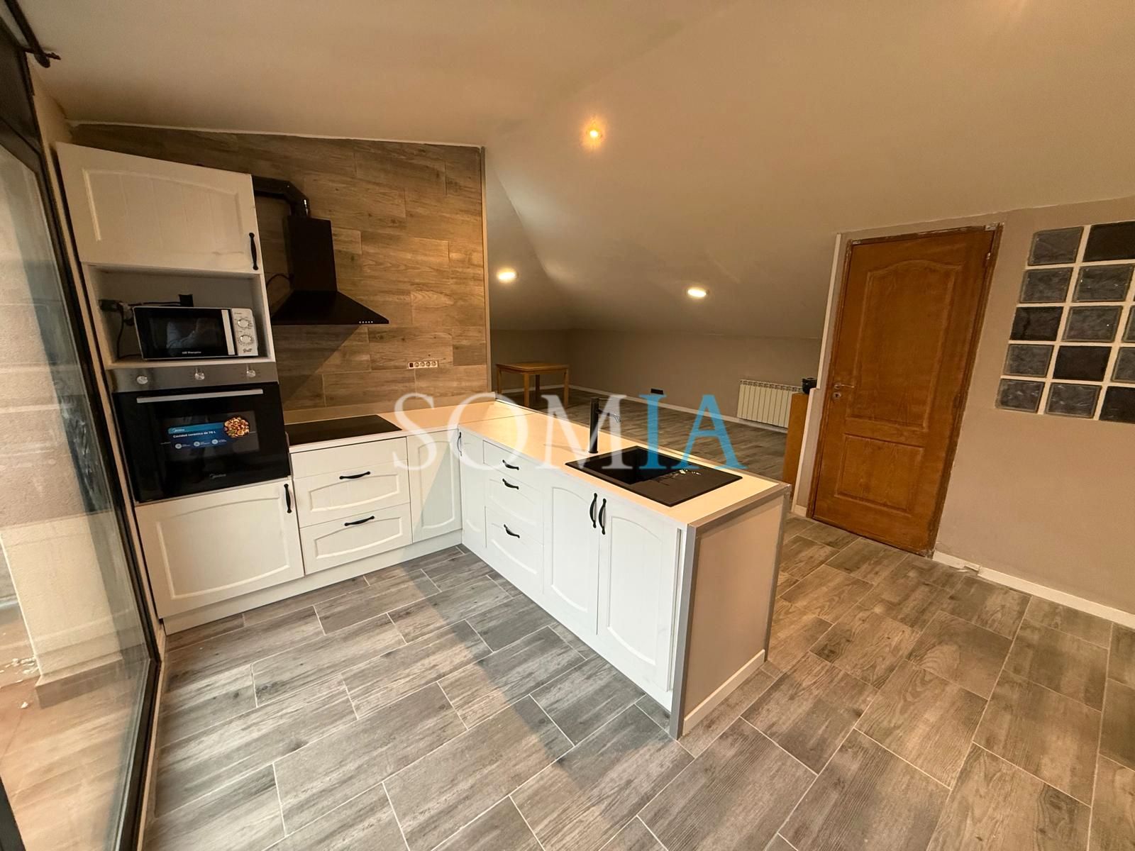 Cuina de Àtic de lloguer en Santa Maria de Palautordera amb Calefacció, Jardí privat i Terrassa