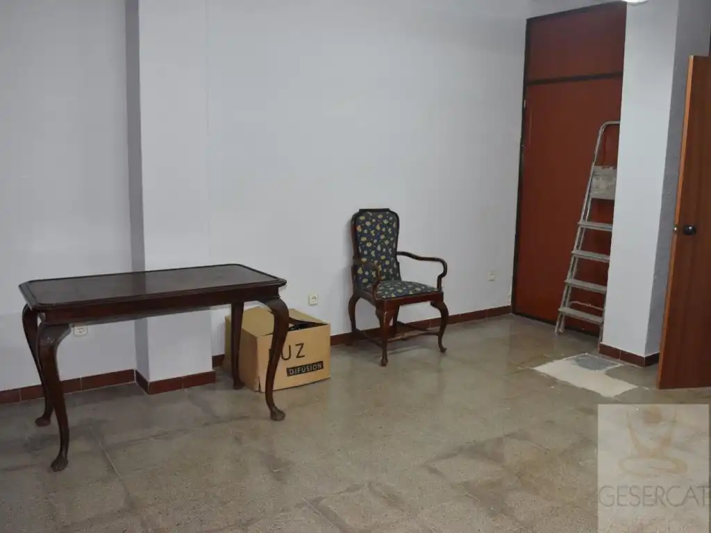 Locale commerciale in vendita a Calle Folch I Torres, imagen 3