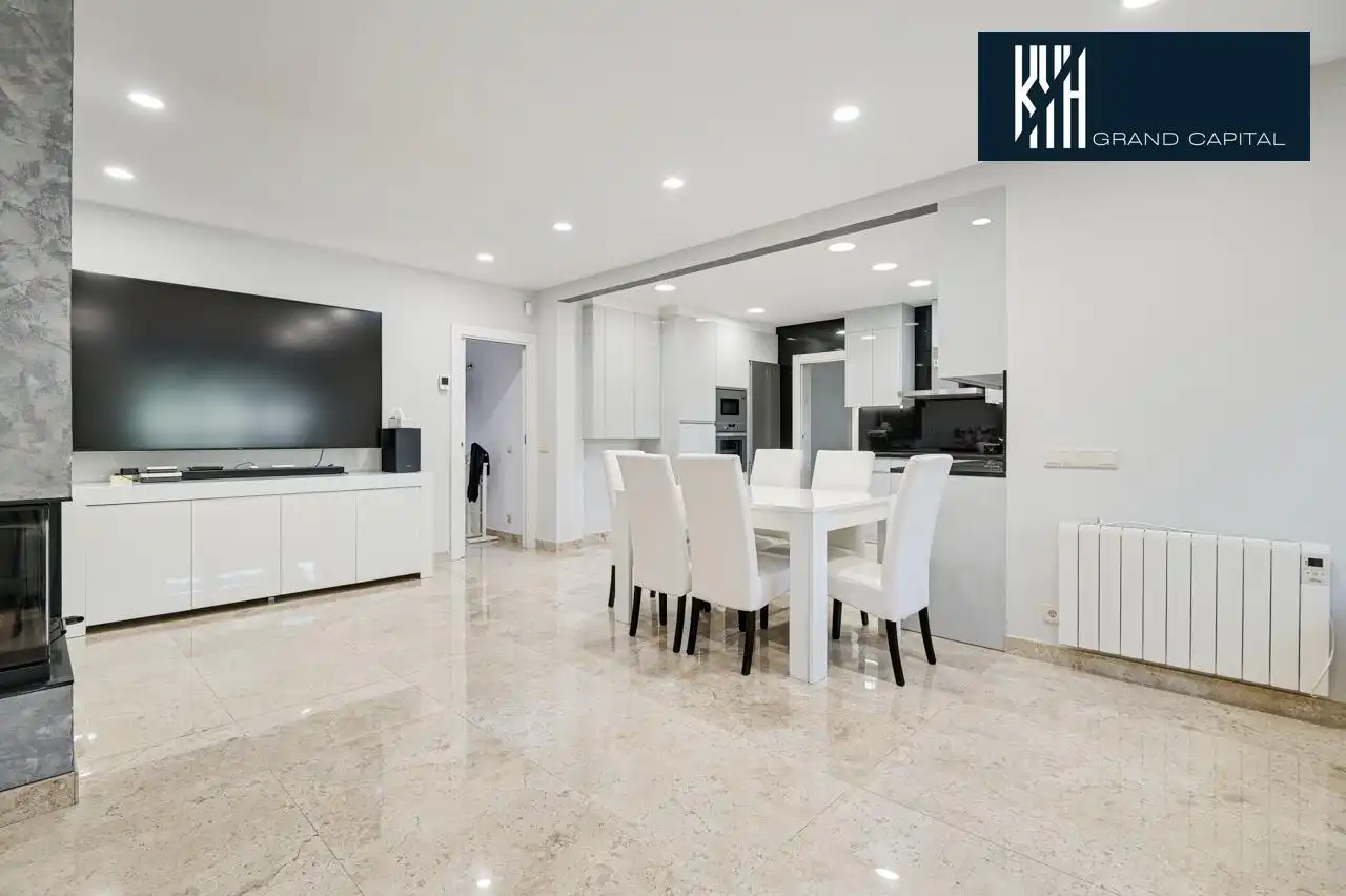 Dining room of Houses for sale in Sarrià de Ter  with Air Conditioner and Heating