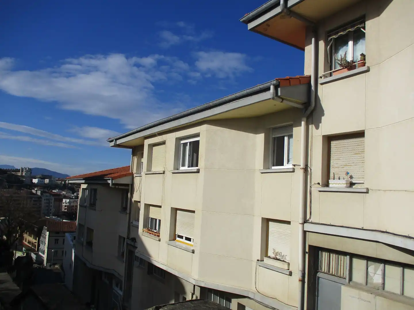 Vista exterior de Local en venta en Ategorrieta - Ulia