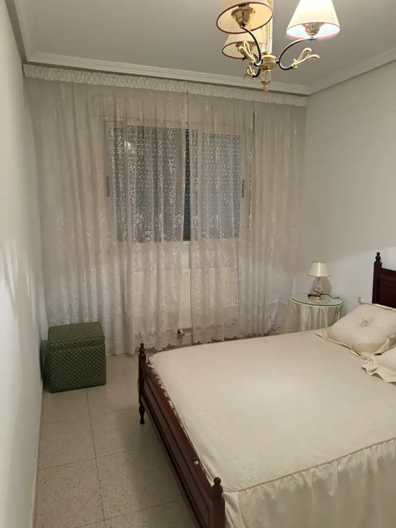 Casa adosada en venta en Calle Castillo de Rena, Avenida Elvas