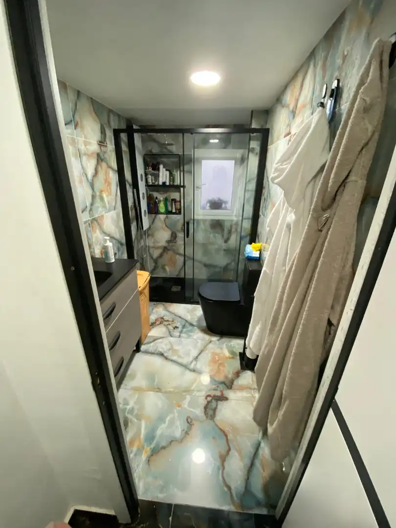 Bany de Pis en venda en Valencia amb Aire condicionat i Balcó