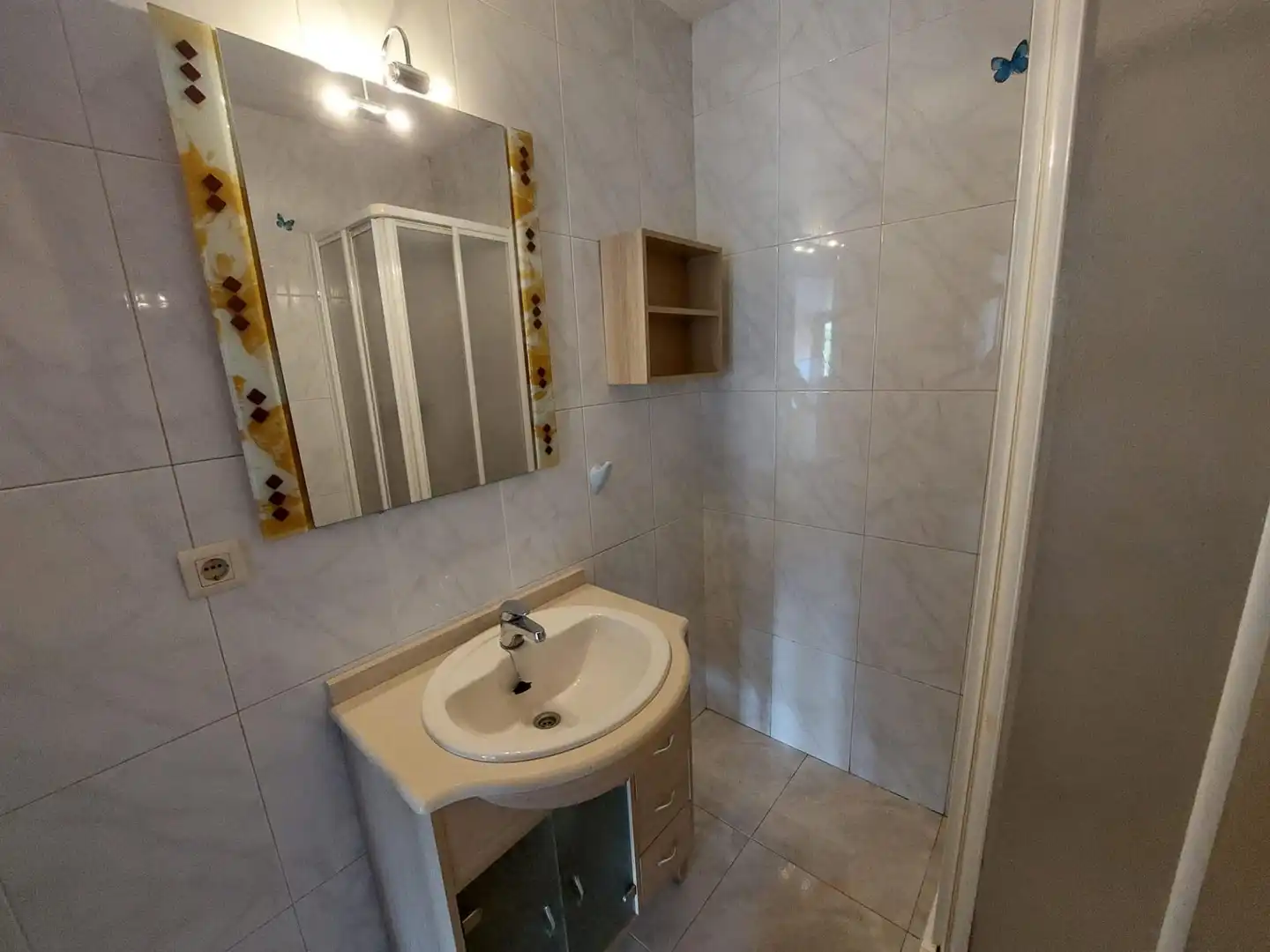 Bathroom of Commercial properties for rent in Medina de Pomar