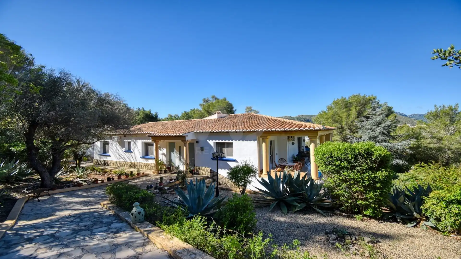 Vista exterior de Casa o xalet en venda en Pedreguer amb Aire condicionat, Calefacció i Terrassa