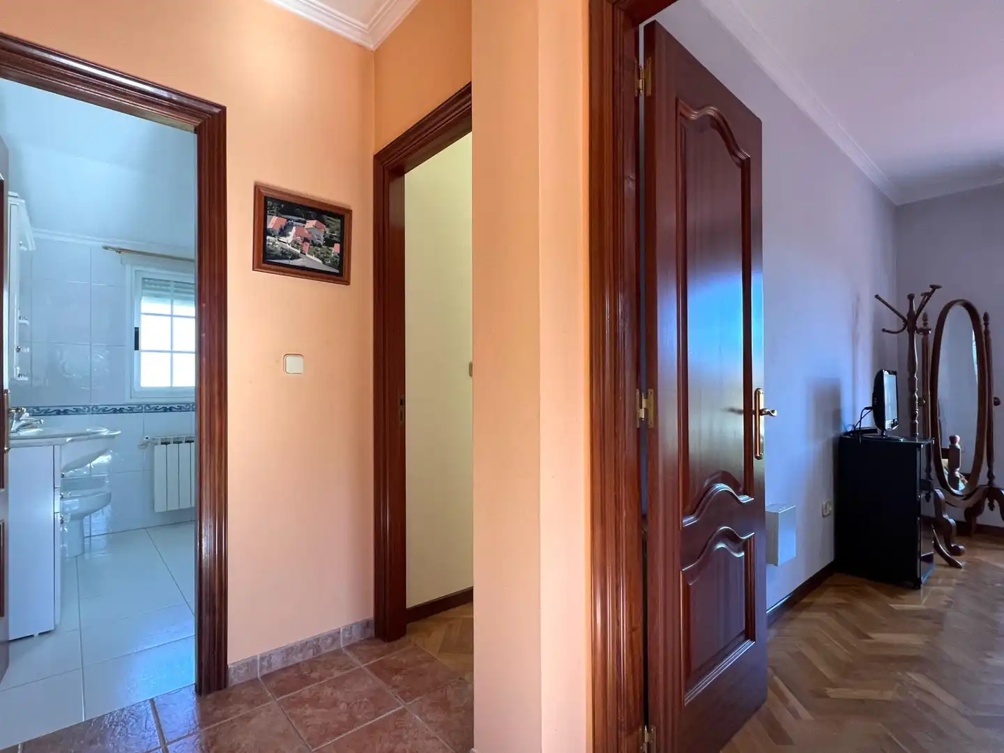 Houses for sale in Bergondo, A Coruña