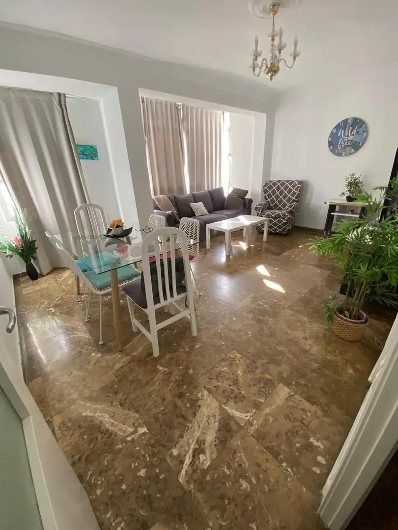Sala de estar de Piso de alquiler en Sevilla con Aire acondicionado, Calefacción y Amueblado