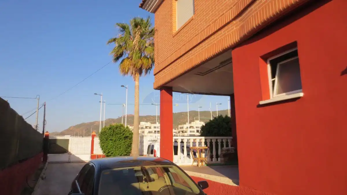 Haus oder Chalet zur Miete in SANTA CATALINA, 186, Alberca