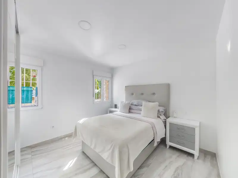 Bedroom of Flat for sale in Madrid  with Air Conditioner