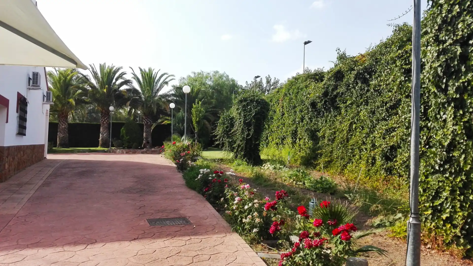 Xalet amb terrassa en venda a Calle el Peral