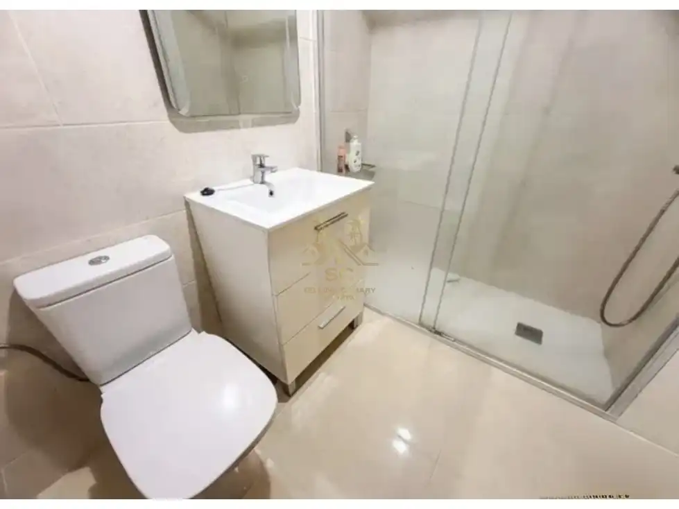 Badezimmer von Wohnungen zum Verkauf in Arona mit Terrasse und Möbliert