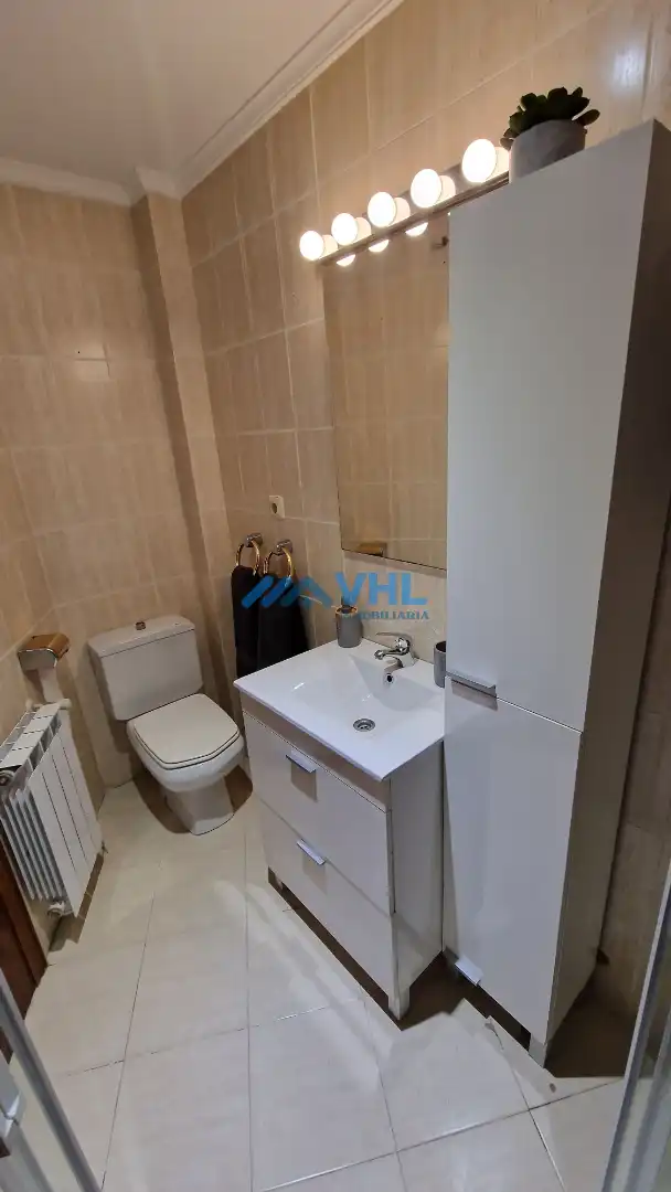 Badezimmer von Wohnung zur Miete in Castro-Urdiales mit Heizung, Terrasse und Möbliert
