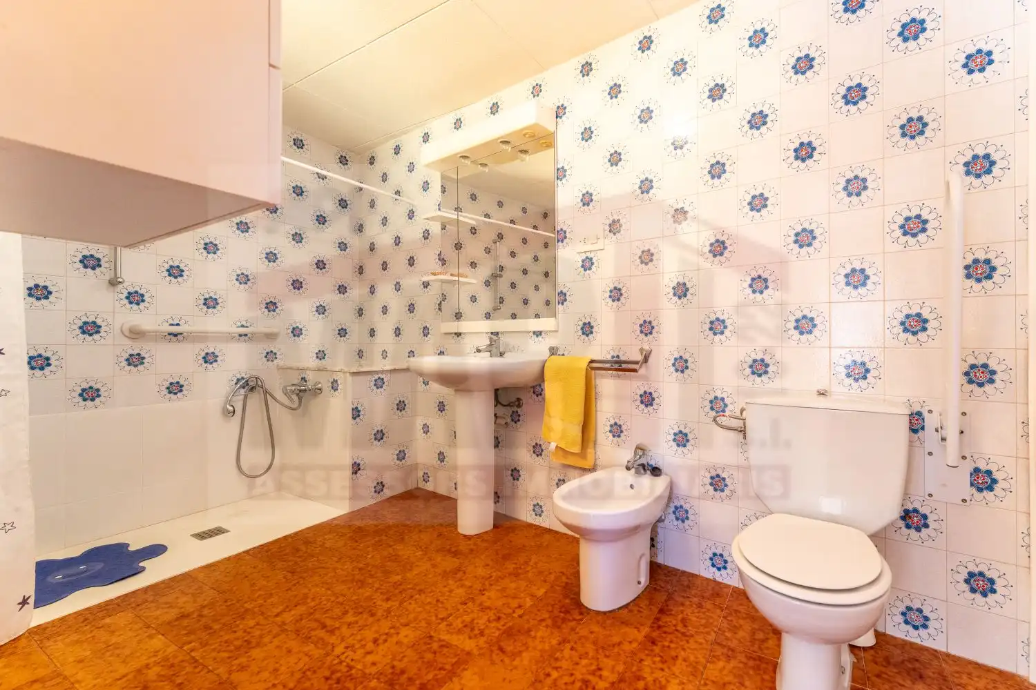 Bathroom of Houses for sale in Gratallops  with Heating, Terrace and Storage room