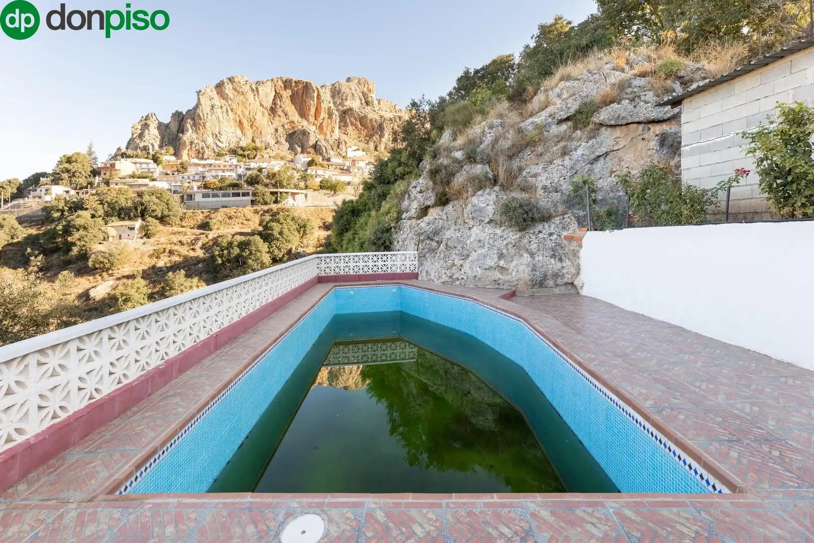 Houses for sale in Calle EXTRARRADIO, Cogollos de la Vega