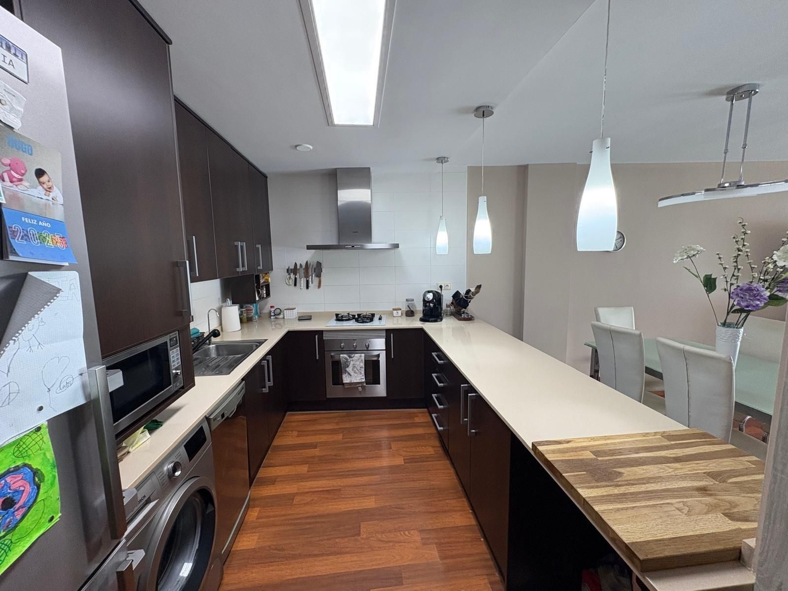 Cuina de Pis en venda en Almansa amb Parquet, Terrassa i Traster