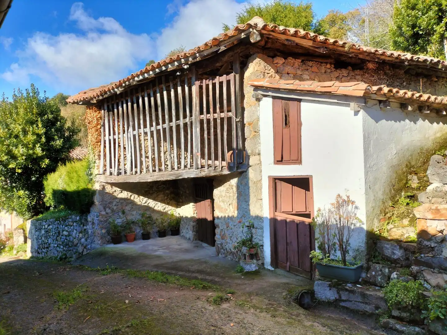 Houses for sale in Parres