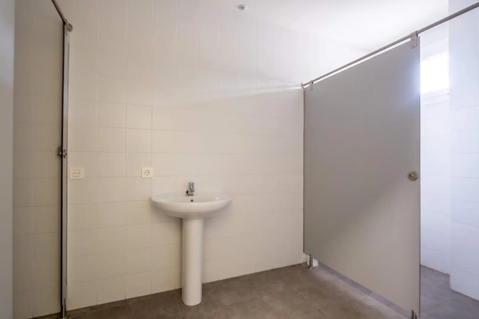 Baño de Ático en venta en Zaragoza con Calefacción, Jardín privado y Terraza