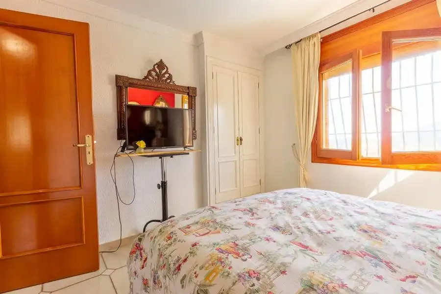 Dormitori de Casa o xalet en venda en Finestrat amb Jardí privat, Terrassa i Traster