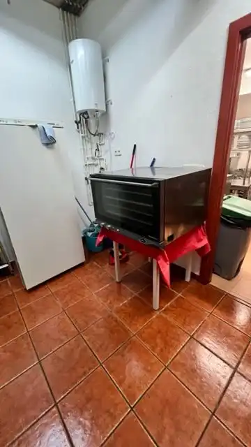 Cocina de Local en venta en Torredembarra con Aire acondicionado, Calefacción y Amueblado