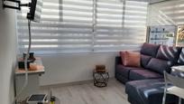 Sala d'estar de Apartament en venda en Benidorm amb Aire condicionat