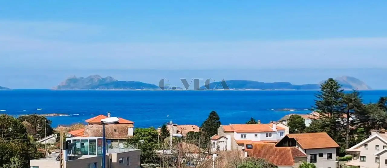 Exterior view of Houses for sale in Vigo   with Heating, Private garden and Terrace