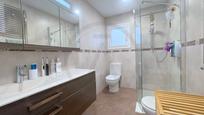 Bathroom of Flat for sale in Terrassa  with Heating and Parquet flooring